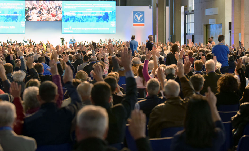 Über 800 Aktionäre haben heute die Bilanz 2018 und andere Punkte aus der Tagesordnung genehmigt.