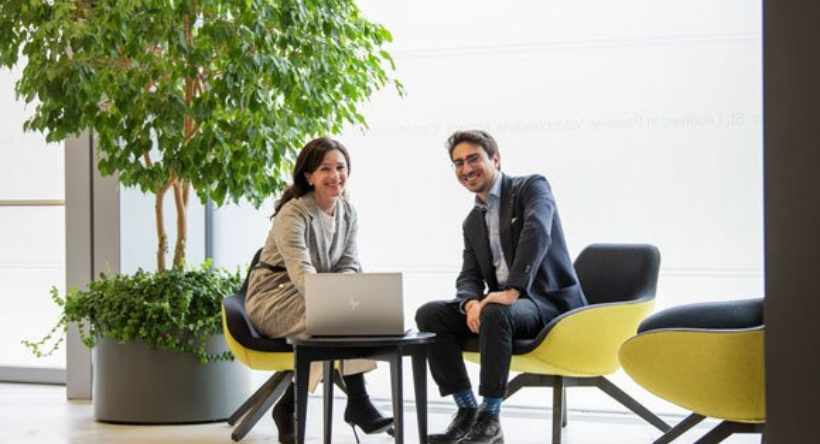 Volksbank finanziert Stipendien für neuen Master-Lehrgang zu digitalen Technologien an der Universität Bozen